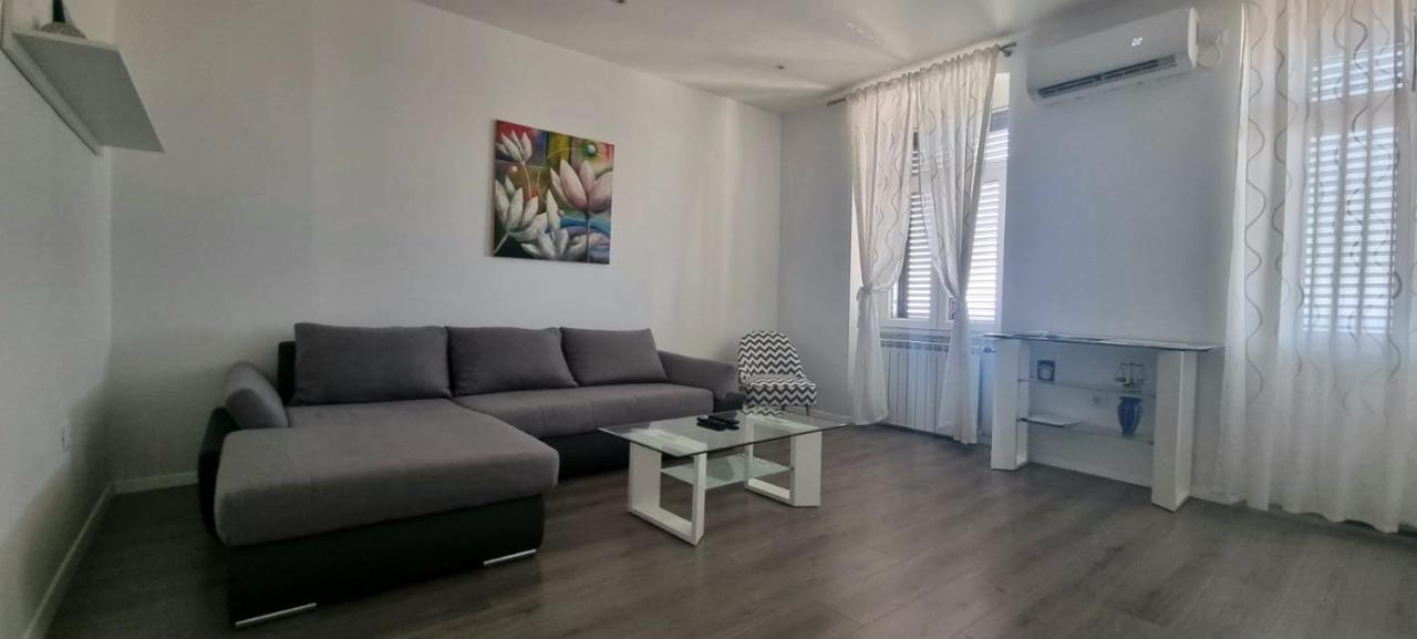 Apartment Lori - Beautiful View Rijeka Dış mekan fotoğraf